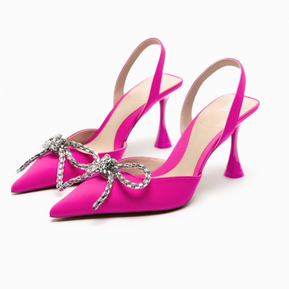 ZARA Bloggers Fav Leather Slingbacks